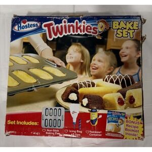 New Hostess Twinkies‎ Brand 2006 Novelty Mini Cakes Bake Set #91342 Vintage